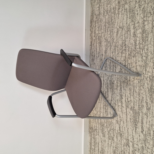 Picture of TR - Kinnarps grey conference chair