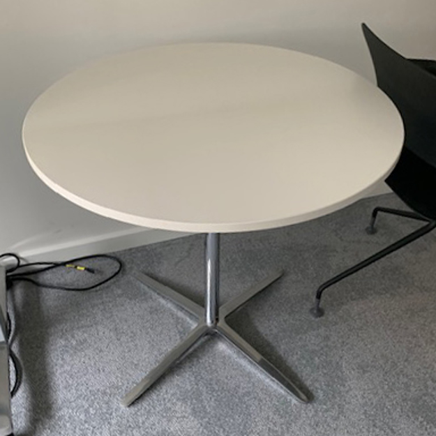 Image de GY - table mess ronde