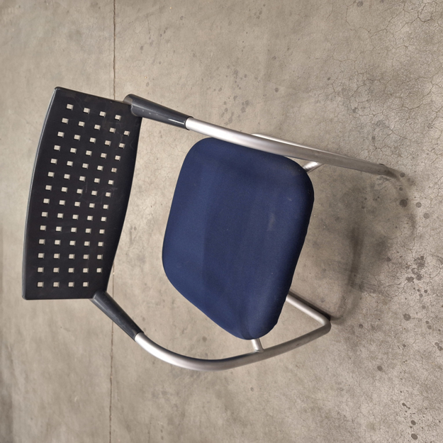 Picture of TR - Sled-base meeting chair