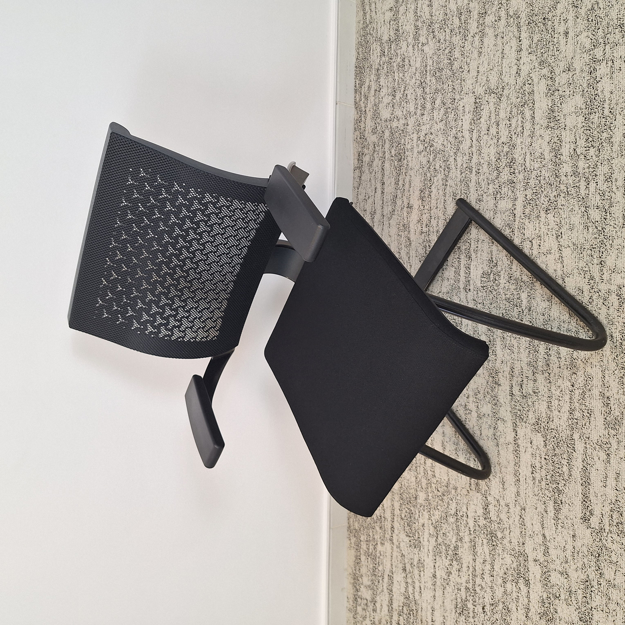 Image de TR - Chaise de conférence luge noire