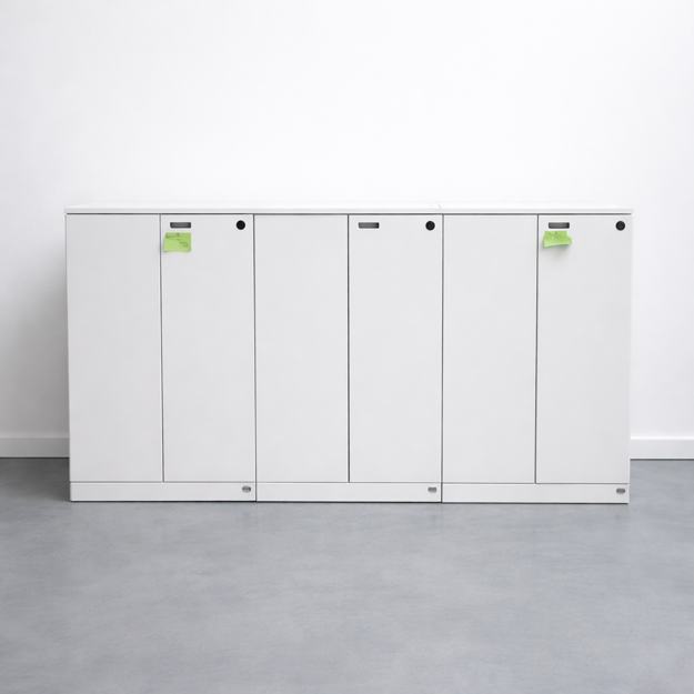 Image de DL - Armoire avec portes